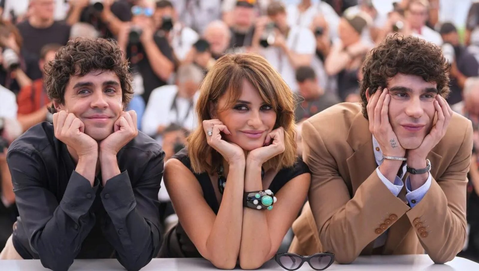 Both Men and Women Agree Female Faces Are the More Attractive, New Research Shows
